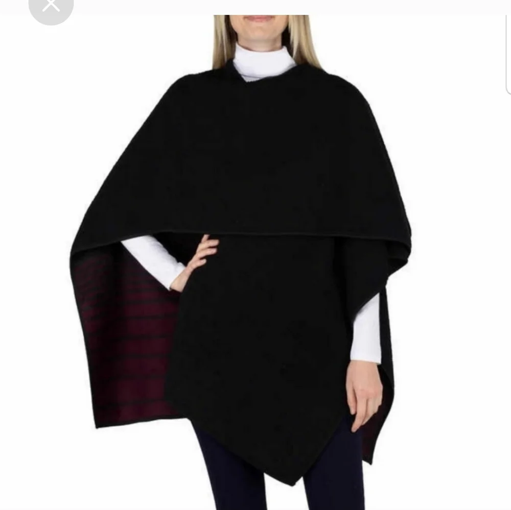 Ike Behar Reversible Wrap blanket with High Pile Fleece - Picture 2 of 7